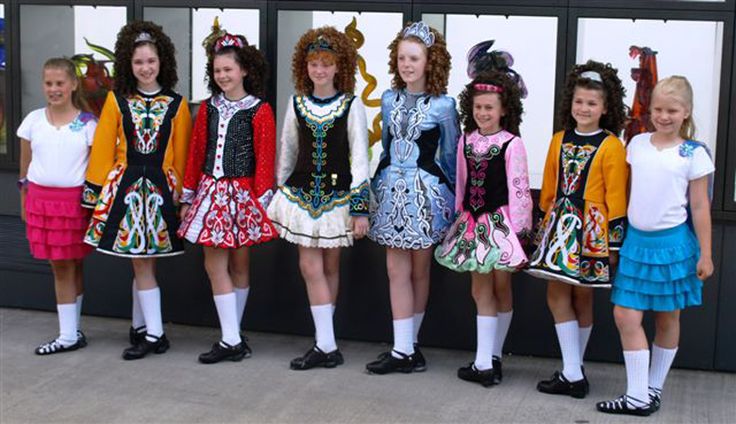 traditional irish costumes